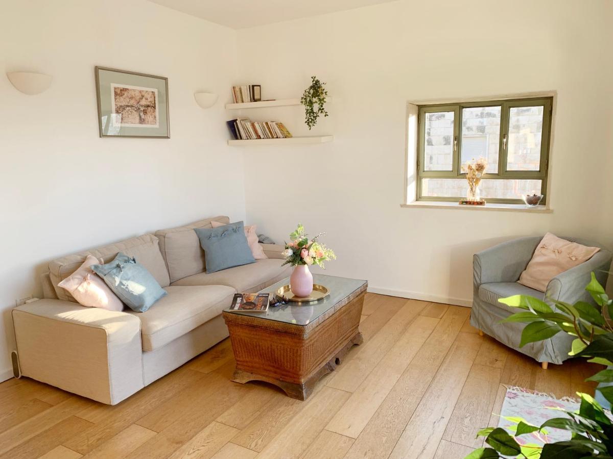 Annie'S Boutique Apartment In Yerusalem Bagian luar foto