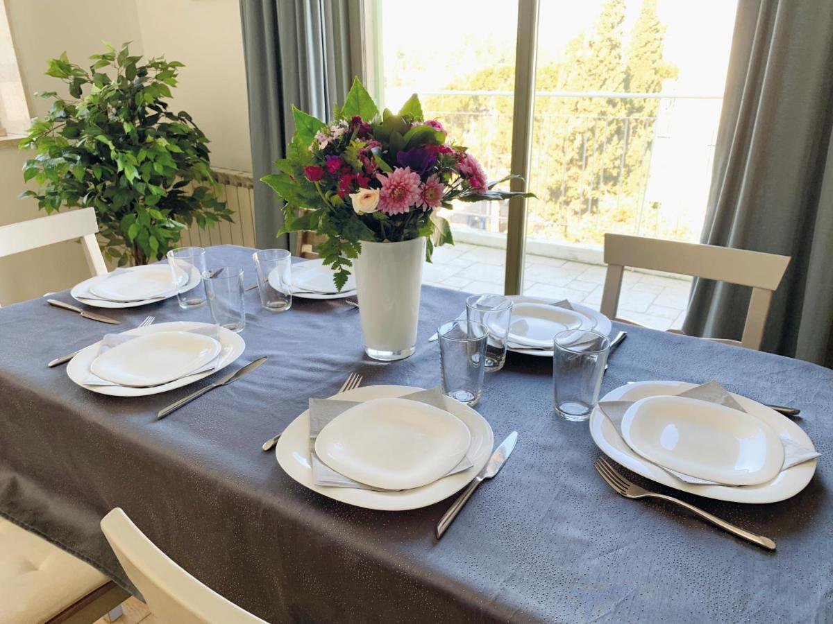 Annie'S Boutique Apartment In Yerusalem Bagian luar foto